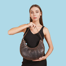 Load image into Gallery viewer, Selene Hobo Leather Shoulder Bag — Classic Structured Handbag for Everyday Use