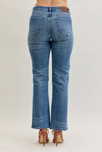 Load image into Gallery viewer, Judy Blue MR Slim/Straight Button-Fly