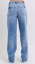 Load image into Gallery viewer, Judy Blue Rigid Magic Criss Cross Dad Jean