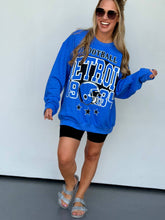 Load image into Gallery viewer, Detroit Blue Oversized Print Sweatshirt