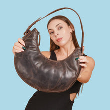 Load image into Gallery viewer, Selene Hobo Leather Shoulder Bag — Classic Structured Handbag for Everyday Use