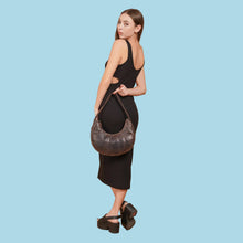 Load image into Gallery viewer, Selene Hobo Leather Shoulder Bag — Classic Structured Handbag for Everyday Use