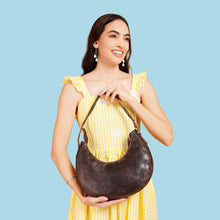 Load image into Gallery viewer, Selene Hobo Leather Shoulder Bag — Classic Structured Handbag for Everyday Use