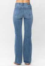 Load image into Gallery viewer, Judy Blue Elastic Pull up Boot Cut
