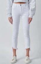 Load image into Gallery viewer, Cello White Crop Jean With Fray Hem
