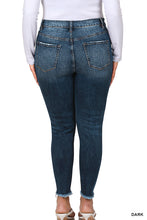 Load image into Gallery viewer, Distressed Jean PLUS

