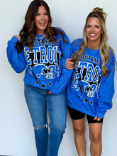 Load image into Gallery viewer, Detroit Blue Oversized Print Sweatshirt
