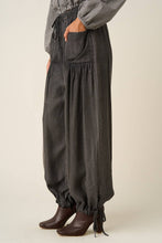 Load image into Gallery viewer, Washed Chambray Two Way Pant
