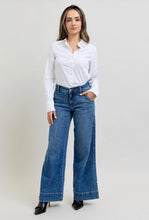 Load image into Gallery viewer, Judy Blue Petite Trouser Retro Wide
