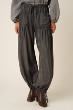 Load image into Gallery viewer, Washed Chambray Two Way Pant

