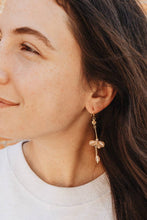 Load image into Gallery viewer, Luminance Earrings
